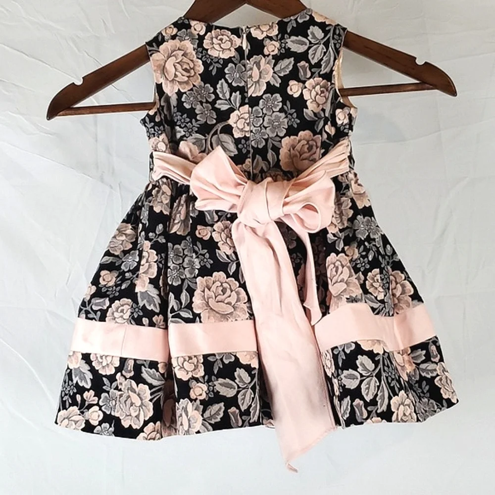 Vintage Neiman Marcus Helena Pink Floral‎ Dress